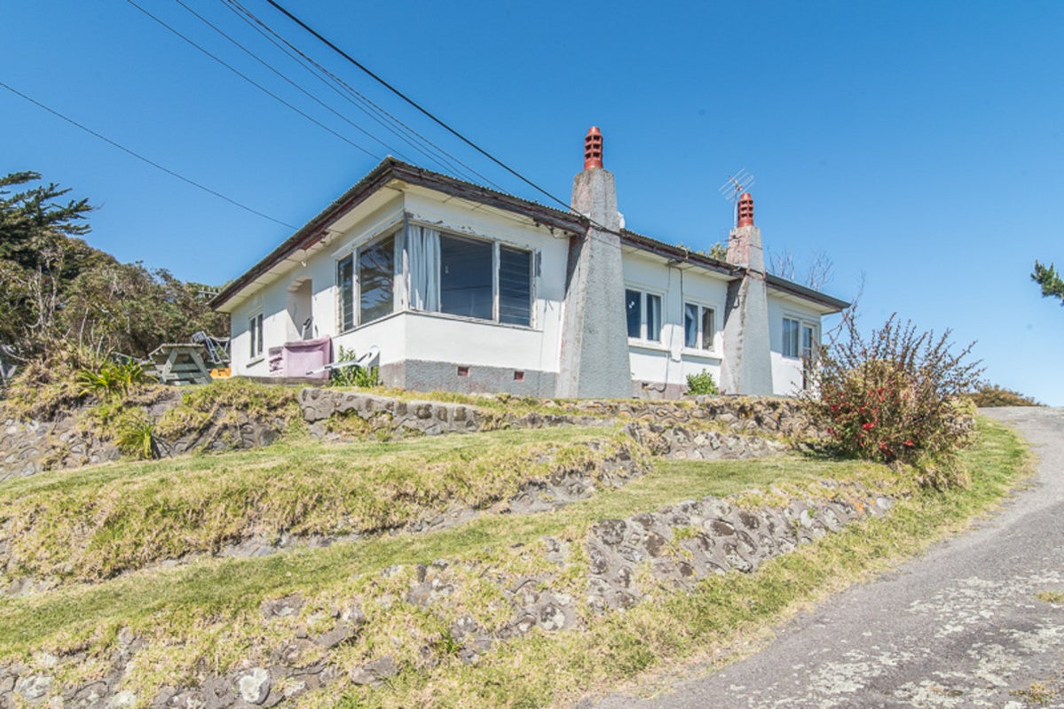 88 Raumati Road, Raumati Beach, Paraparaumu - Carousel 1