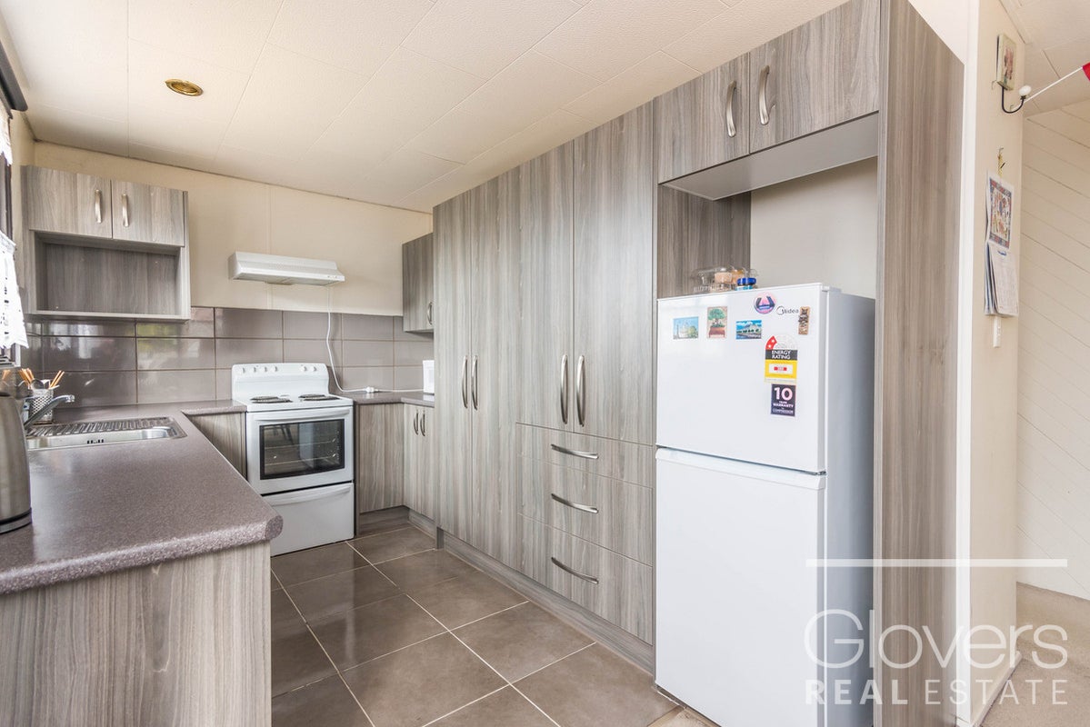 1 Ireland Place, Ranui, Auckland - Carousel 2