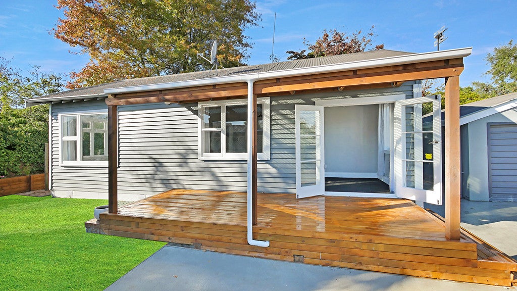 2/188 Hills Road, Edgeware, Christchurch - Carousel 2