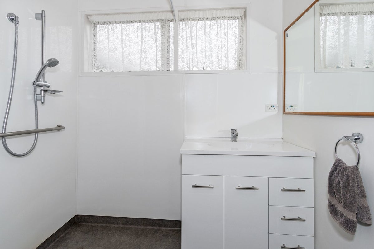 3B Woburn Street, Bromley, Christchurch - Carousel 12