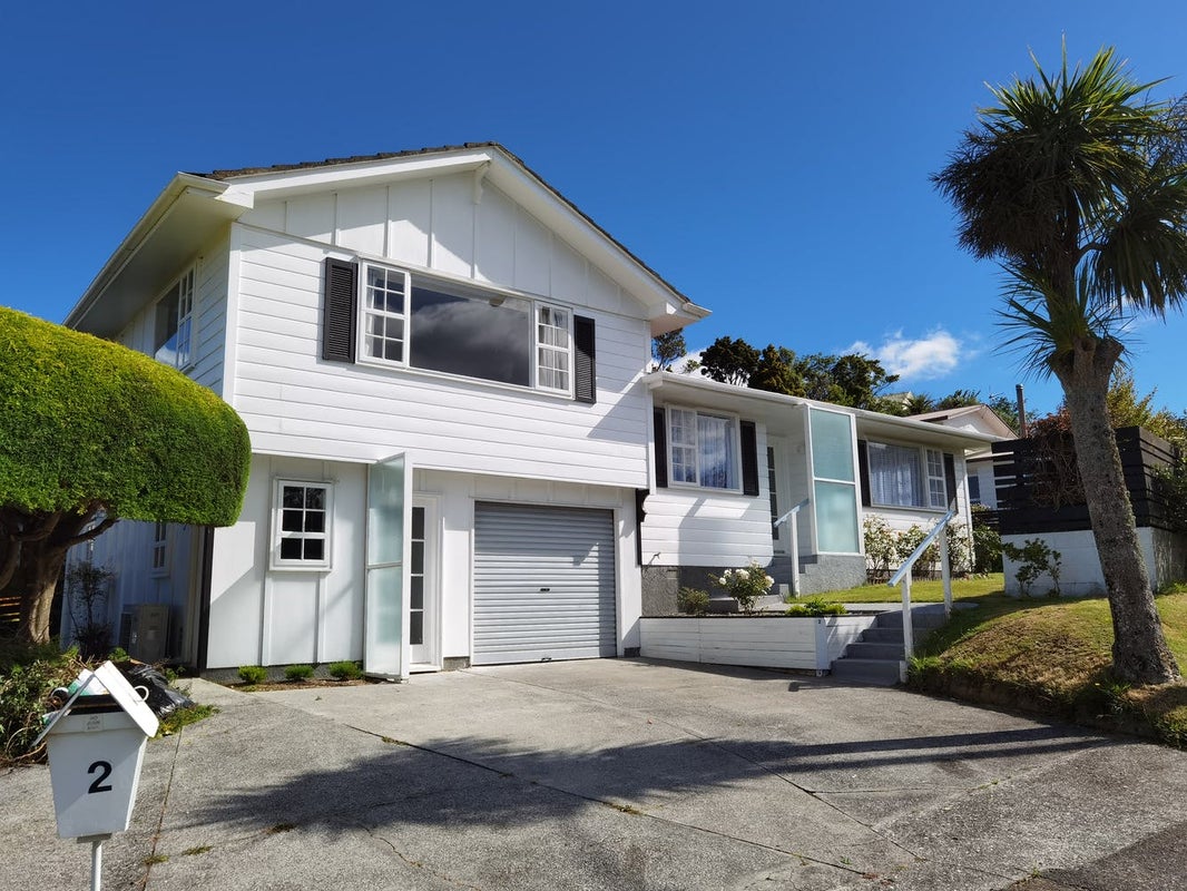 2 Waipounamu Drive, Kelson, Lower Hutt - Carousel 1
