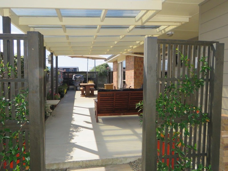 48 Andrews Street, Foxton Beach, Foxton - Carousel 2