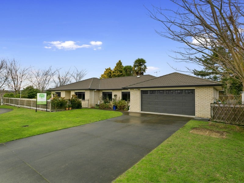 8 Rowling Place, Leamington, Cambridge - Carousel 23