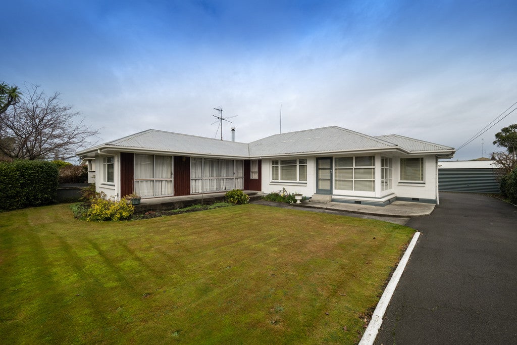 100 Princes Street, Netherby, Ashburton - Carousel 1
