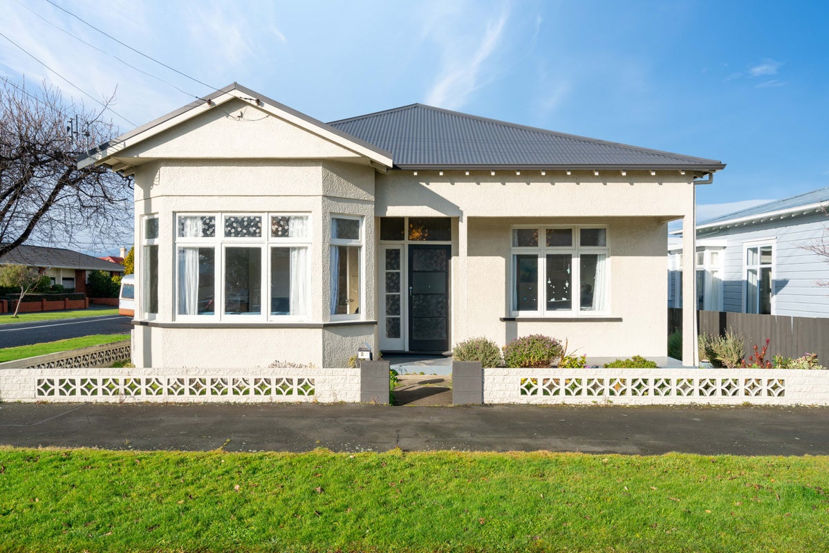 23 Young Street, Saint Kilda, Dunedin - Carousel 2