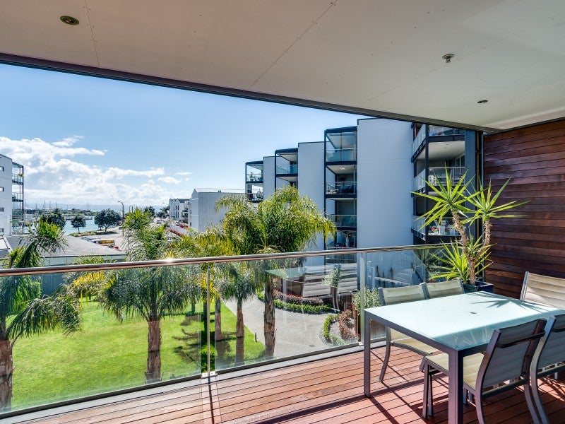 307C/14 West Quay, Ahuriri, Napier - Carousel 1