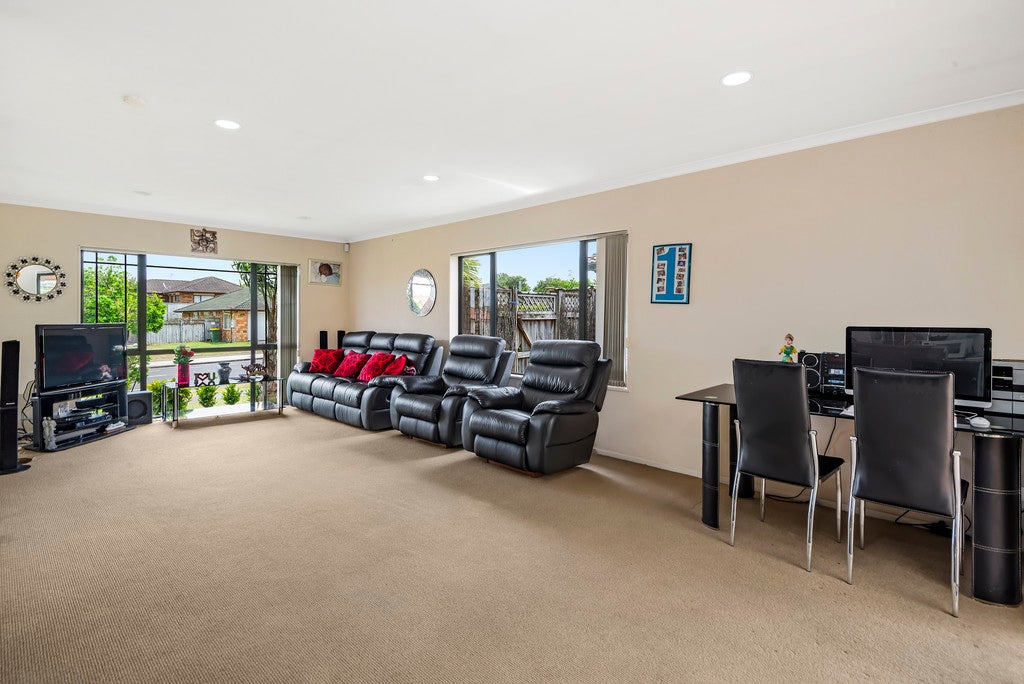 47 Magic Way, Randwick Park, Auckland - Carousel 2