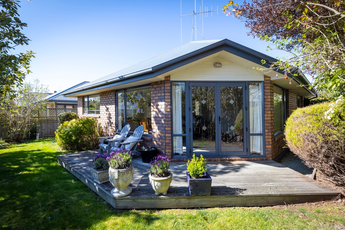 87 Wai-Iti Road, Highfield, Timaru - Carousel 1
