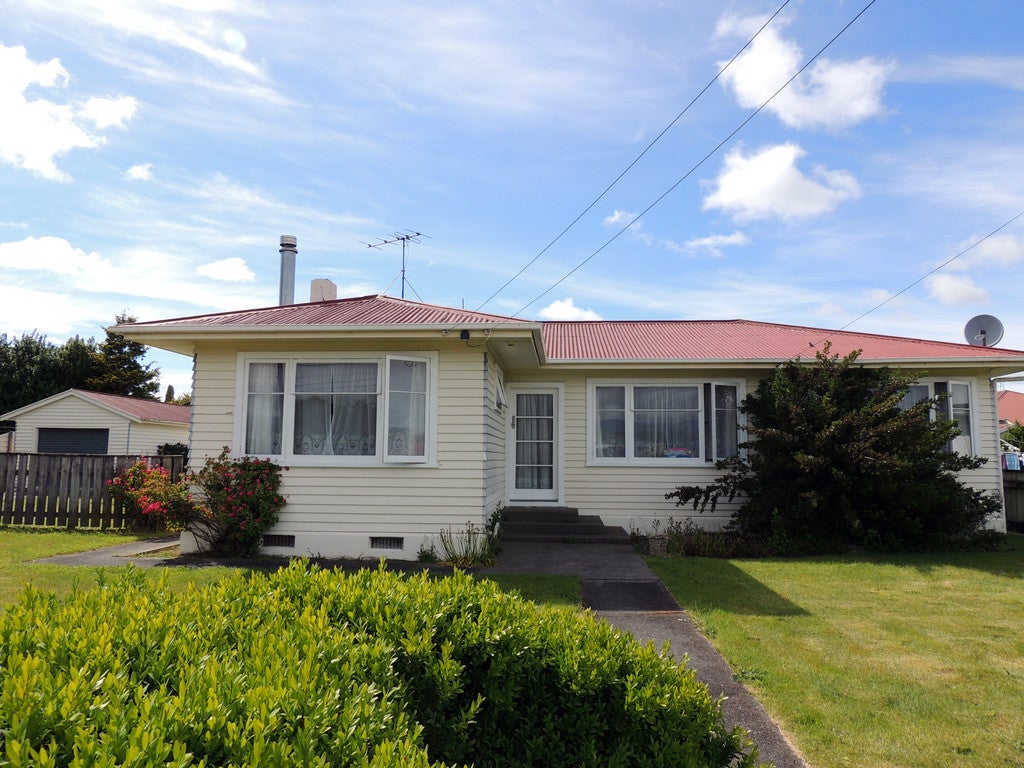 12 Barrett Place, Carterton - Carousel 1