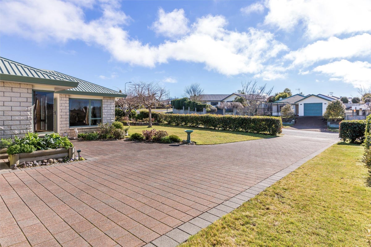 5 The Grove, Nukuhau, Taupo - Carousel 24