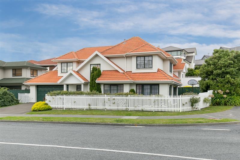 189 Westchester Drive, Churton Park, Wellington - Carousel 1