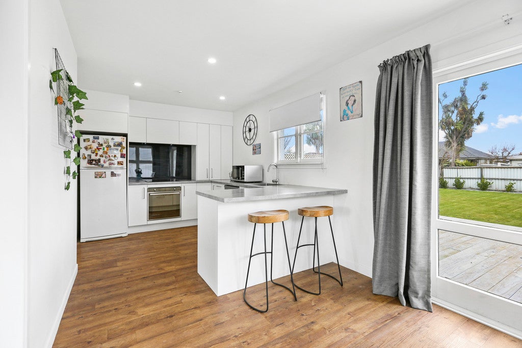 23 Reynolds Avenue, Bishopdale, Christchurch - Carousel 1