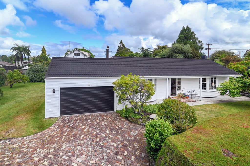 24 Springfield Road, Springfield, Rotorua - Carousel 26