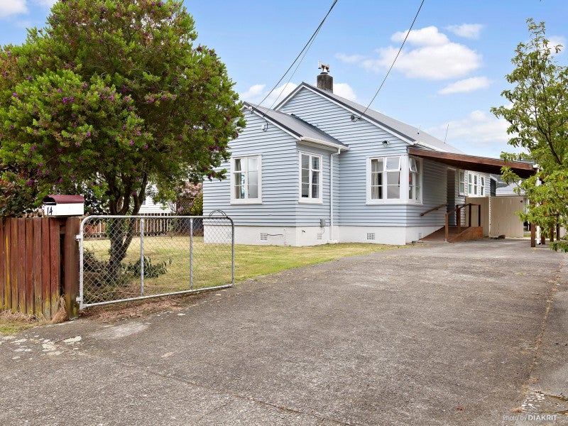 14 Lockwood Crescent, Taita, Lower Hutt - Carousel 1
