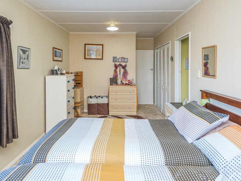 46 Mosston Road, Castlecliff, Whanganui - Carousel 21