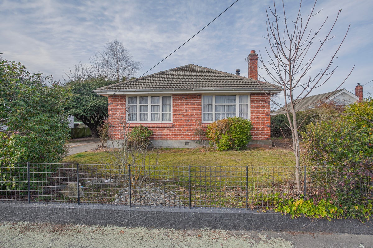 13 Athol Place, Highfield, Timaru - Carousel 21