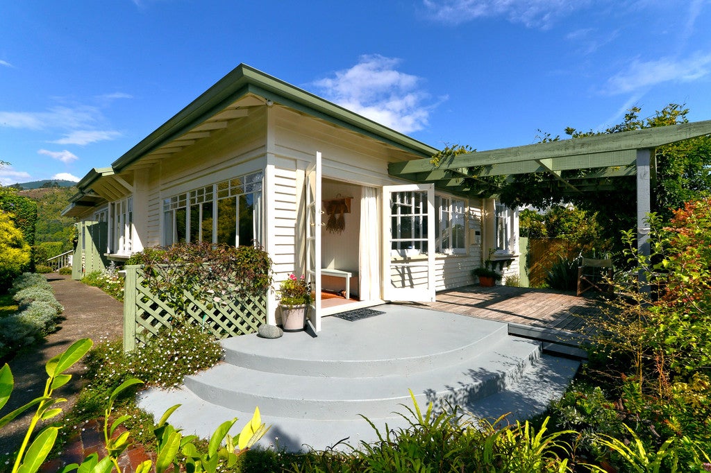 87 Mount Street, Nelson South, Nelson - Carousel 1