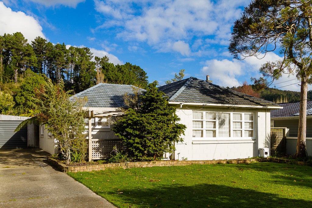 74 Manuka Street, Stokes Valley, Lower Hutt - Carousel 1