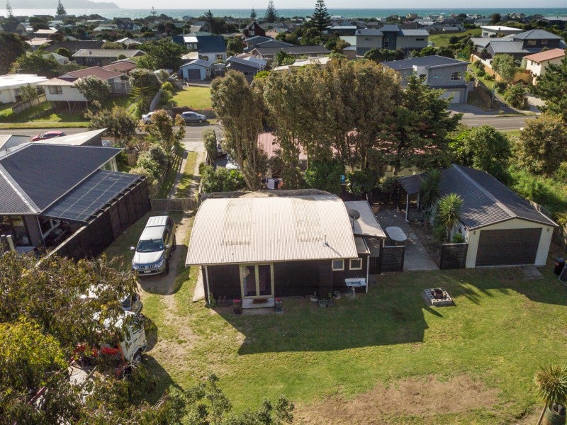 50 Rutherford Drive, Waikanae Beach, Waikanae - Carousel 26