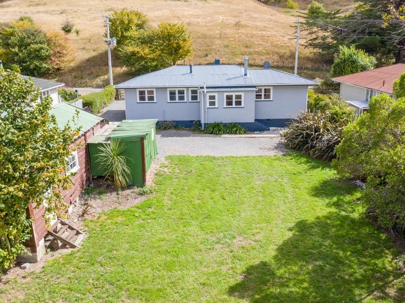 21 Blackhill Road, Tinui - Carousel 2
