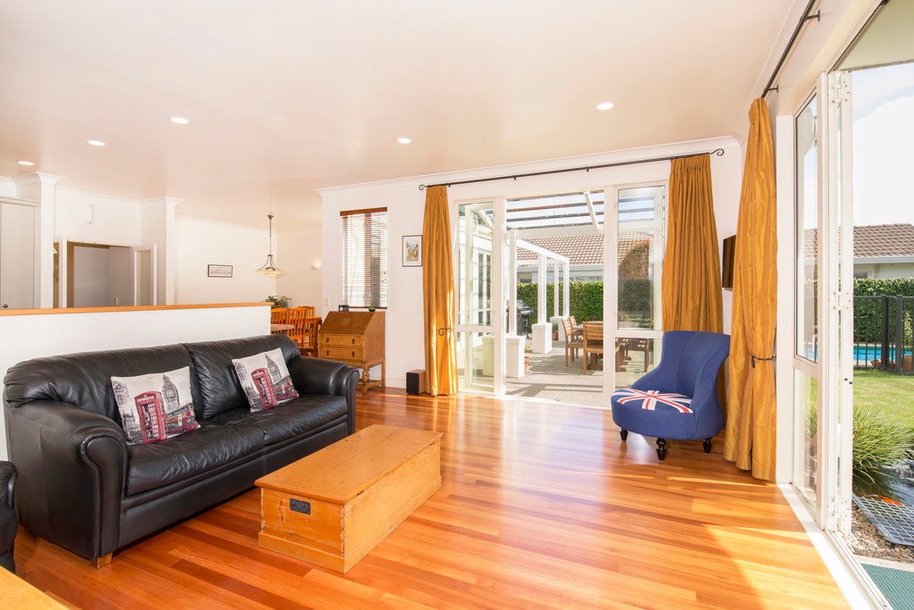 14 Putter Place, Golflands, Auckland - Carousel 26