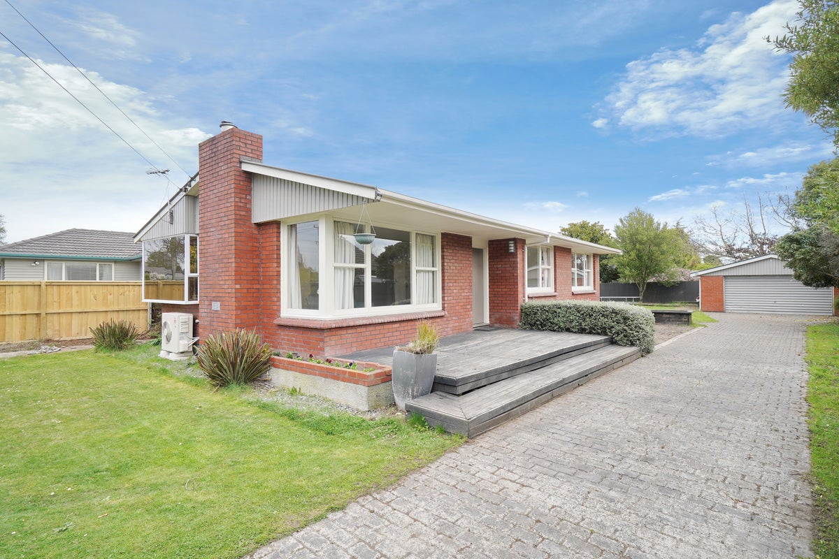 195 Grimseys Road, Redwood, Christchurch - Carousel 2