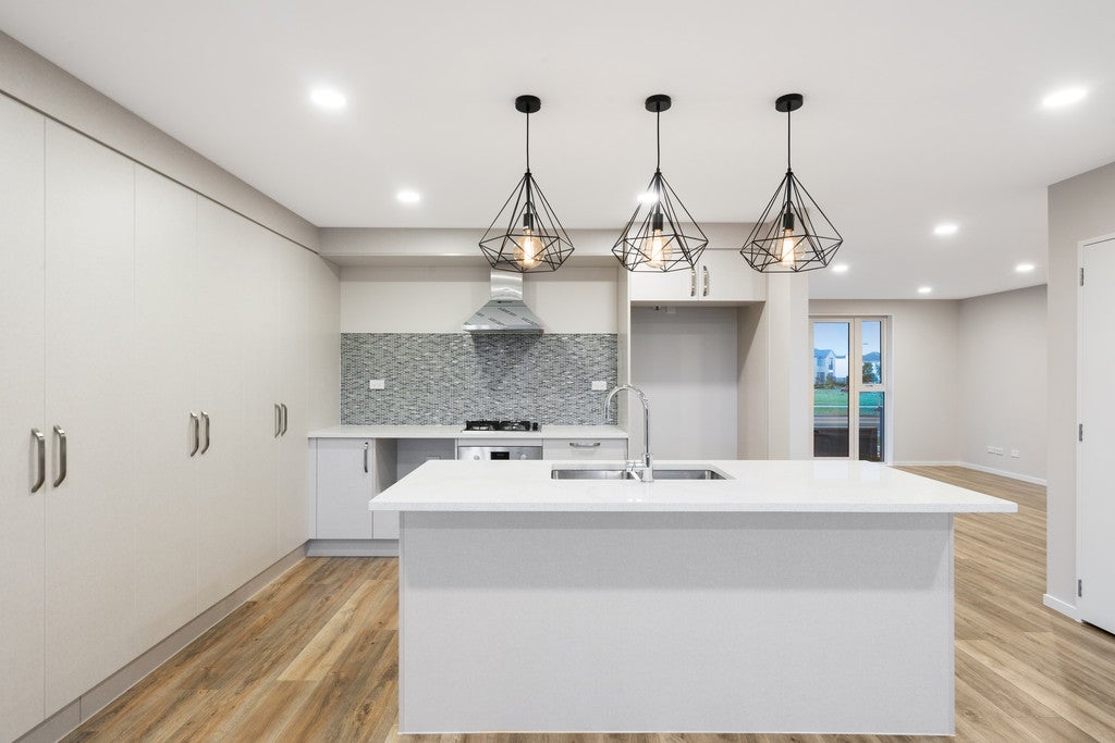 56 Kauri Heart Avenue , Takanini, Auckland - Carousel 2