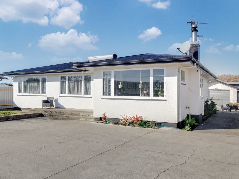 89 Taradale Road, Onekawa, Napier - Carousel 1