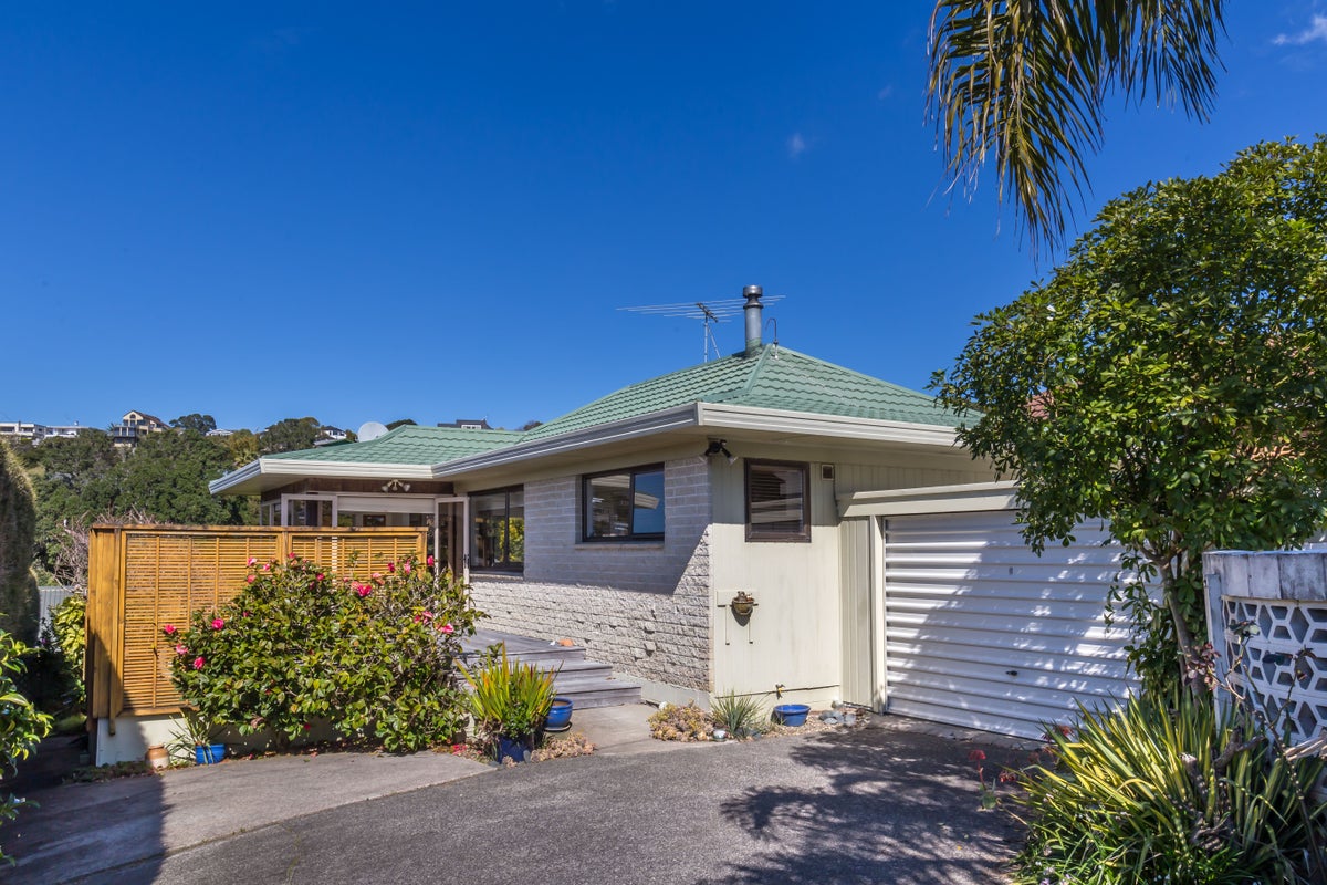 2/3 Elgin Place, Red Beach, Whangaparaoa - Carousel 2