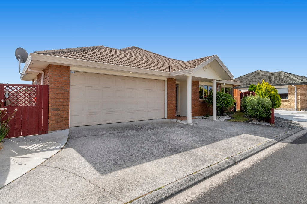 80 Corinth Grove, Papamoa Beach, Papamoa - Carousel 2