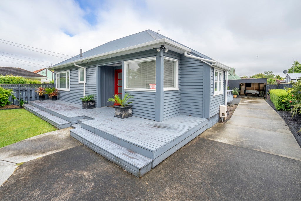 19 James Street, Hamilton East, Hamilton - Carousel 1