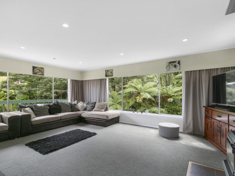41 Petrie Street, Wainuiomata, Lower Hutt - Carousel 2