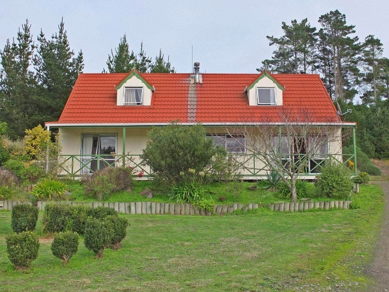 570 Himatangi Beach Road, HIMATANGI BEACH, FOXTON - Carousel 1