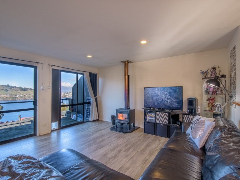 13 Quartz Rise, Queenstown, Queenstown - Carousel 2