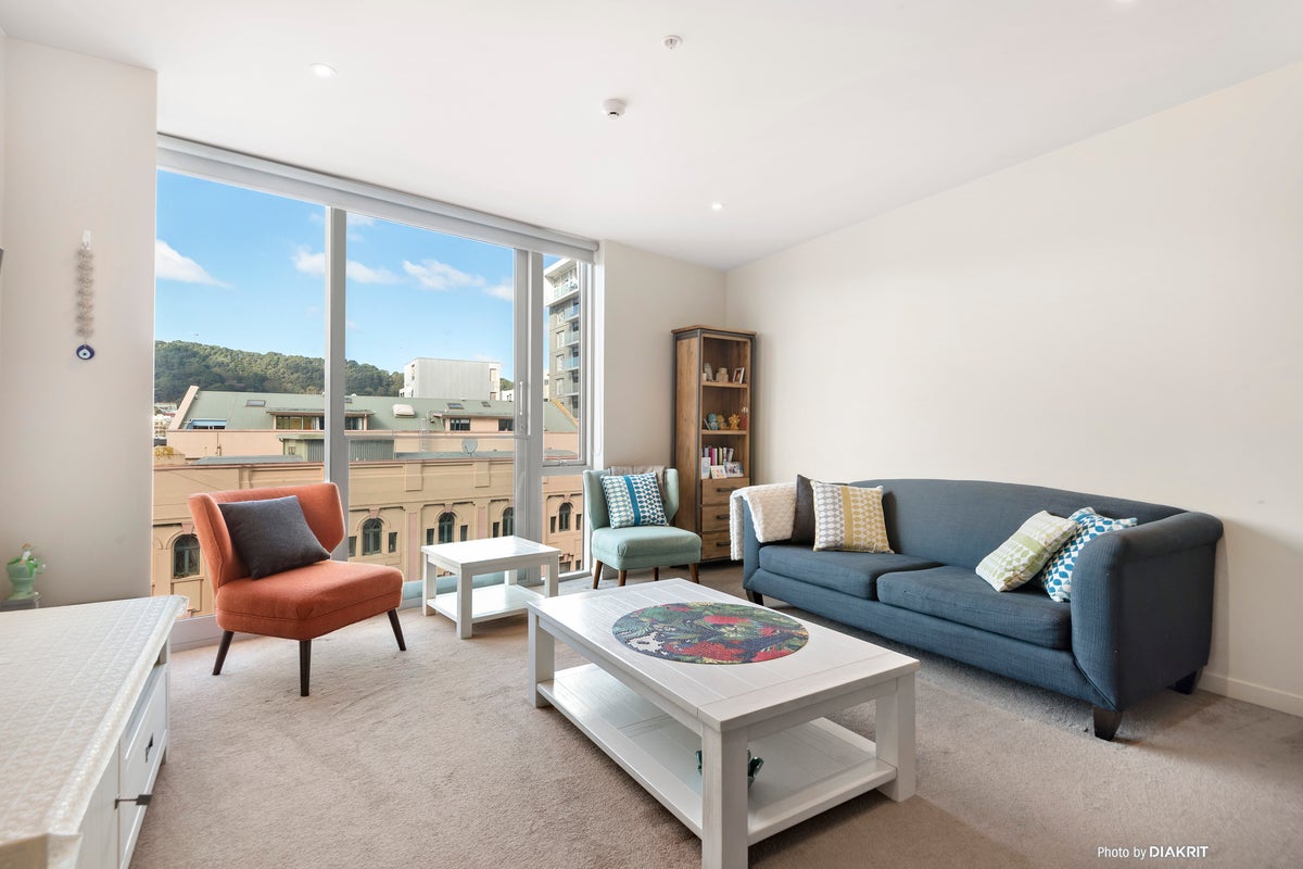 5E/30 Taranaki Street, Te Aro, Wellington - Carousel 2