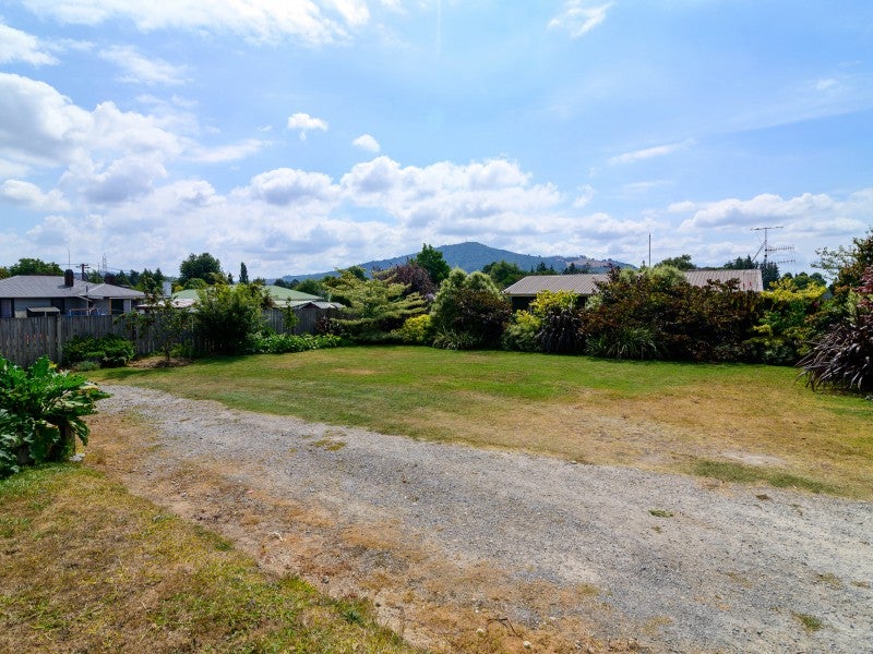 11 Kahu Street, Utuhina, Rotorua - Carousel 2