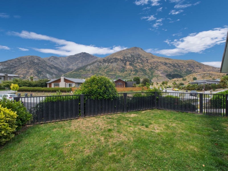 9 Acheron Place, Lake Hayes, Queenstown - Carousel 2