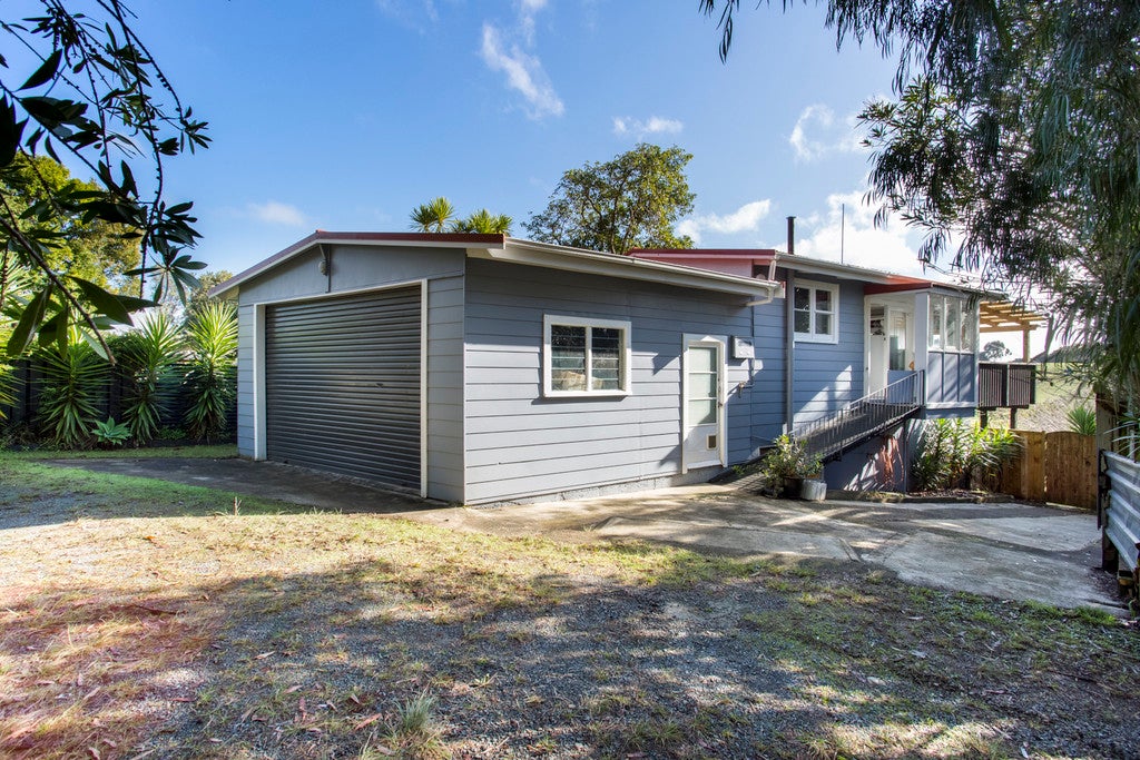 51 James Mcleod Road, Helensville - Carousel 1