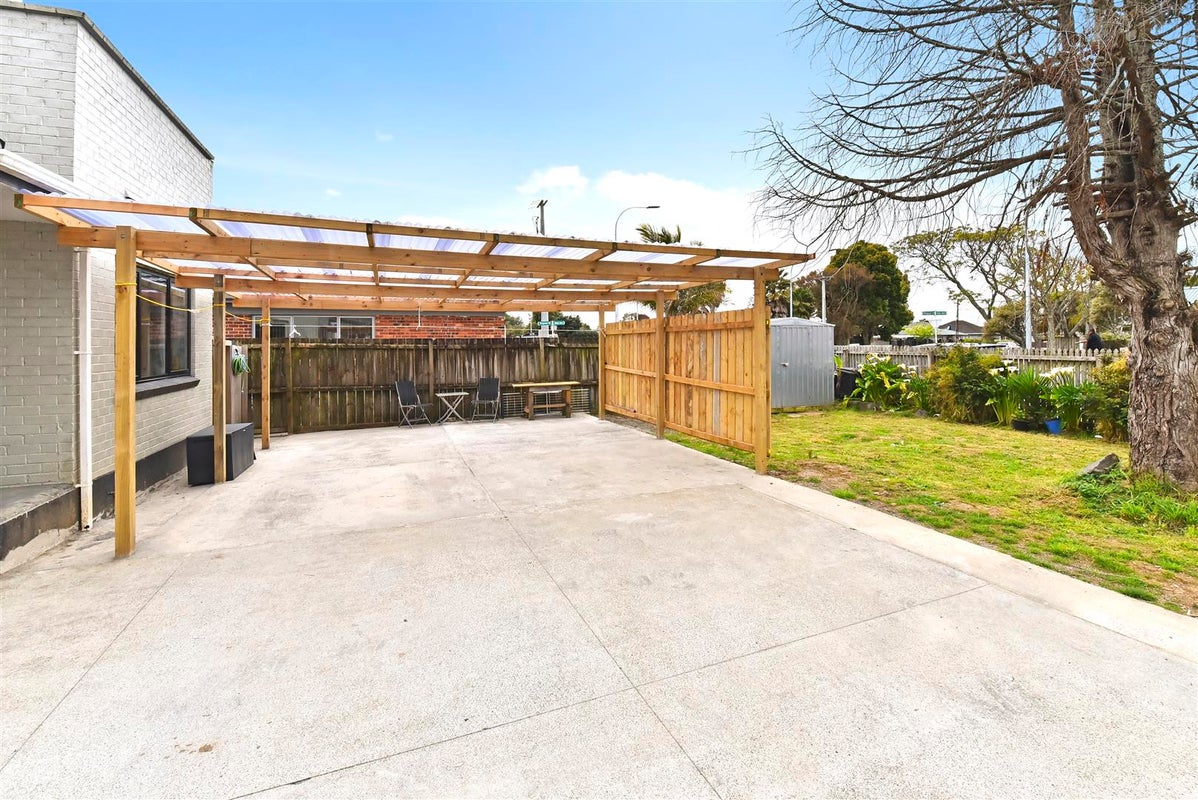 325 Massey Road, Mangere East, Auckland - Carousel 2