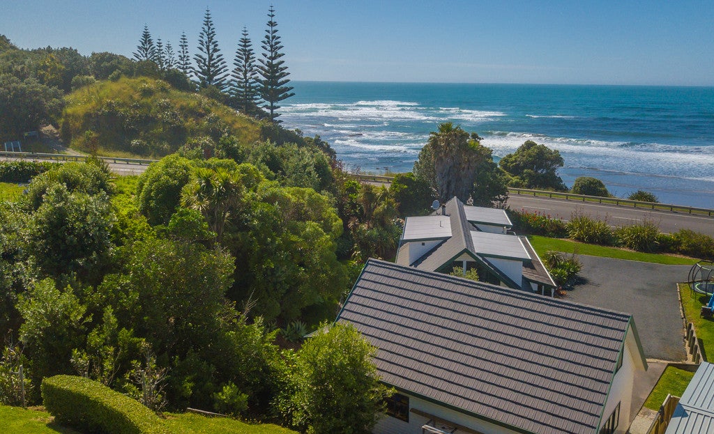 15 Sirrah Street, Okitu, Gisborne - Carousel 2
