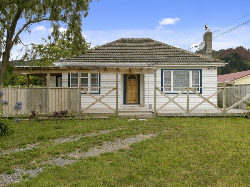 60 Wellington Road, Wainuiomata, Lower Hutt - Carousel 1
