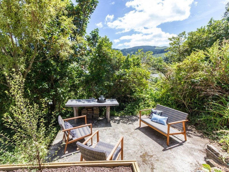 19 Cecil Road, Tawa, Wellington - Carousel 18