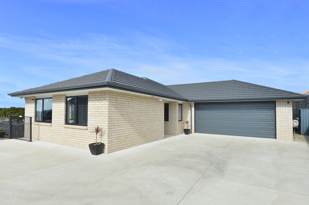 41 Pebble Beach Boulevard, Kamo, Whangarei - Carousel 2