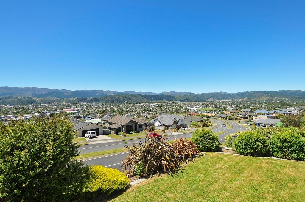 9 Garrett Place, Riverstone Terraces, Upper Hutt - Carousel 24