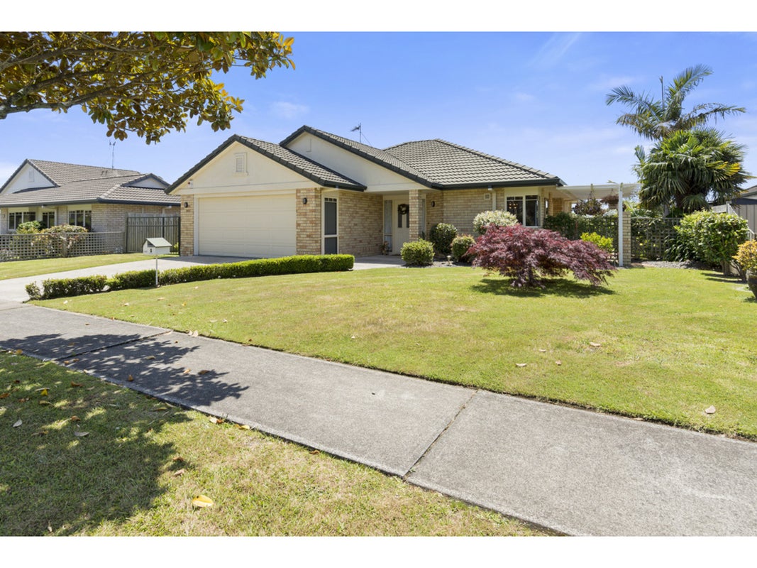 7 Chiswick Avenue, Bethlehem, Tauranga - Carousel 1
