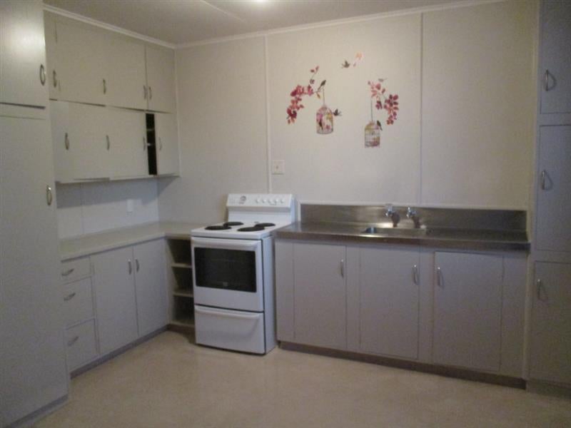 18A Miranda Street, Cannons Creek, Porirua - Carousel 1