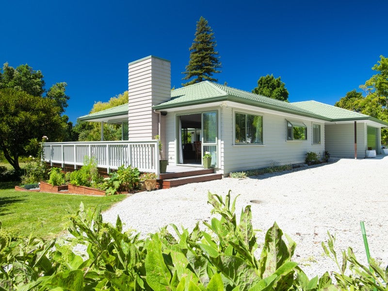 2 Balfour Road, Te Hapara, Gisborne - Carousel 1