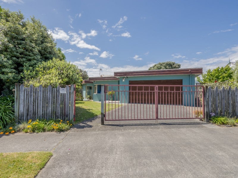 9 Reeves Street, Waikanae Beach, Waikanae - Carousel 15