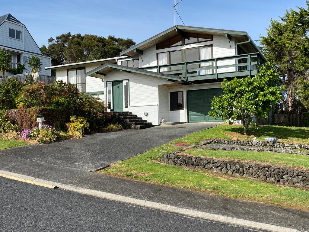 11 Tui Grove, Paihia, Paihia - Carousel 1