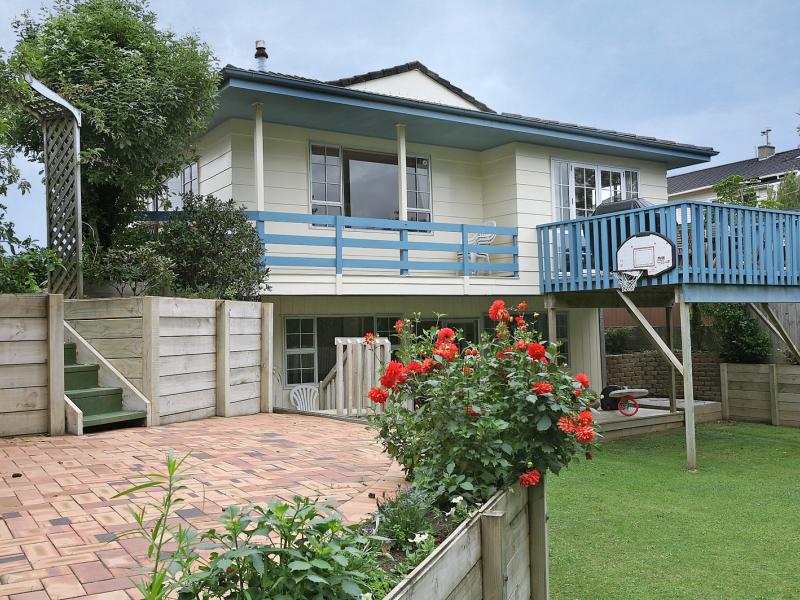 67 Tirohanga Road, Tirohanga, Lower Hutt - Carousel 1